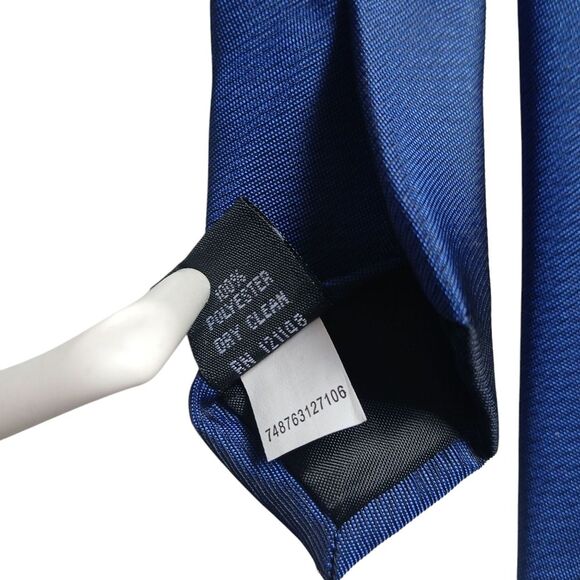 Van Heusen Kohl's Men's Cobalt  Blue Textured Tie - Picture 9 of 9